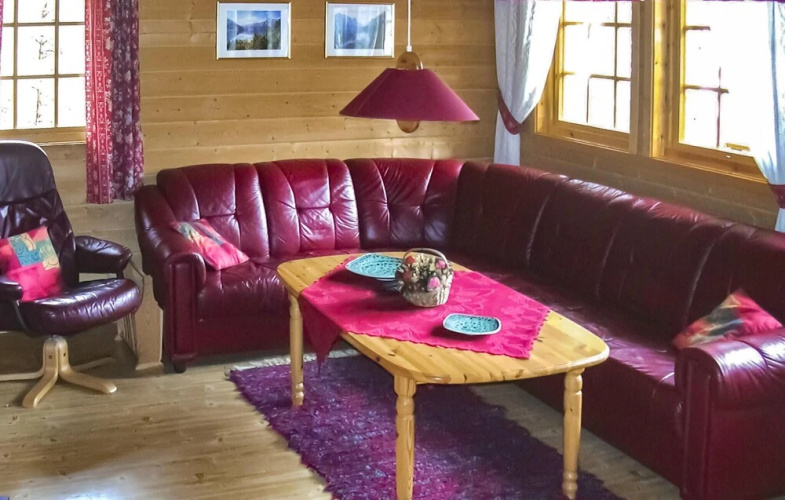 Glomnes Hjelle Nr.3