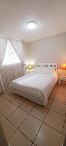 Margate Boulevard Spacious Apartment