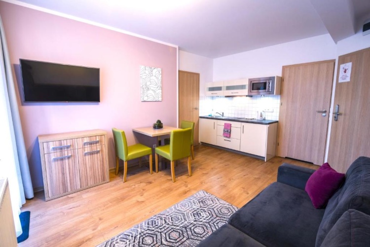 1 Bedroom Apartment
