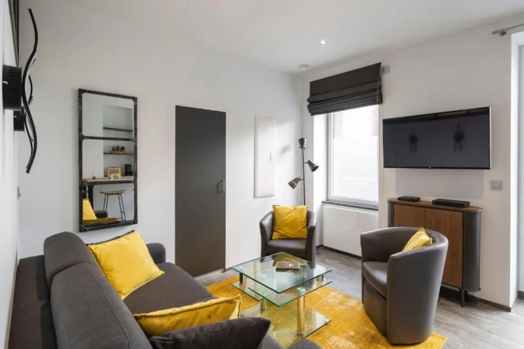 1 Bedroom Apartment