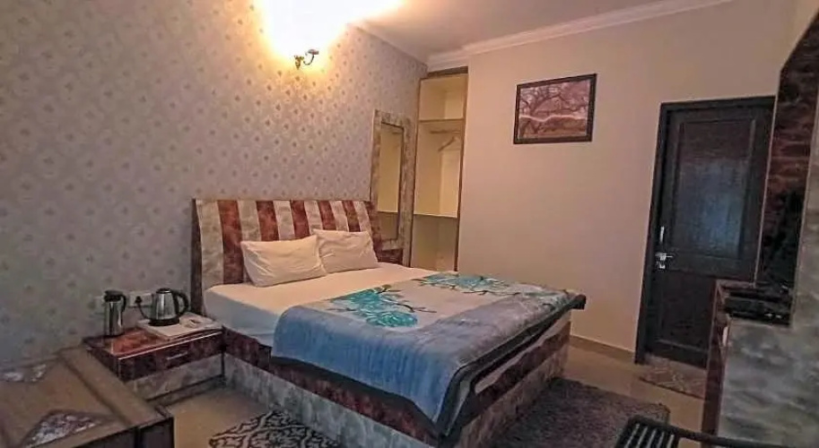 kasauli nature inn