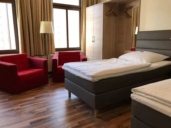 Standard Triple room
