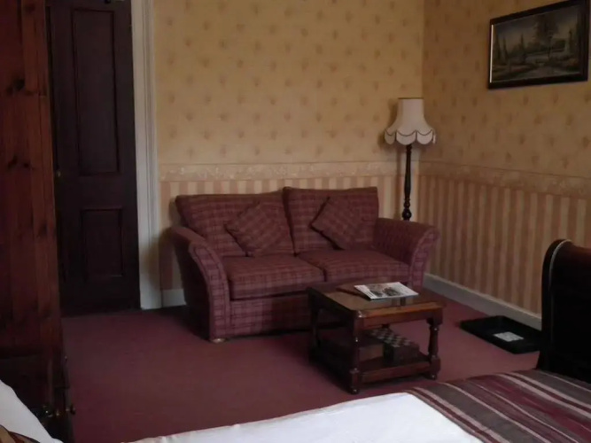 Ardlui Hotel