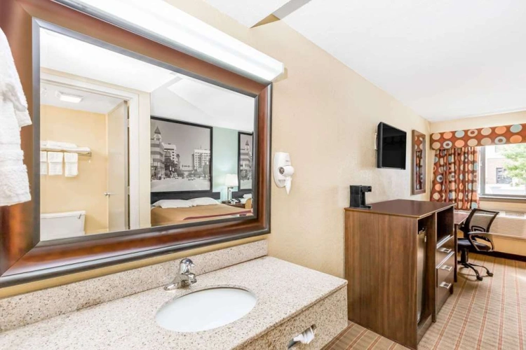 Guest rooms