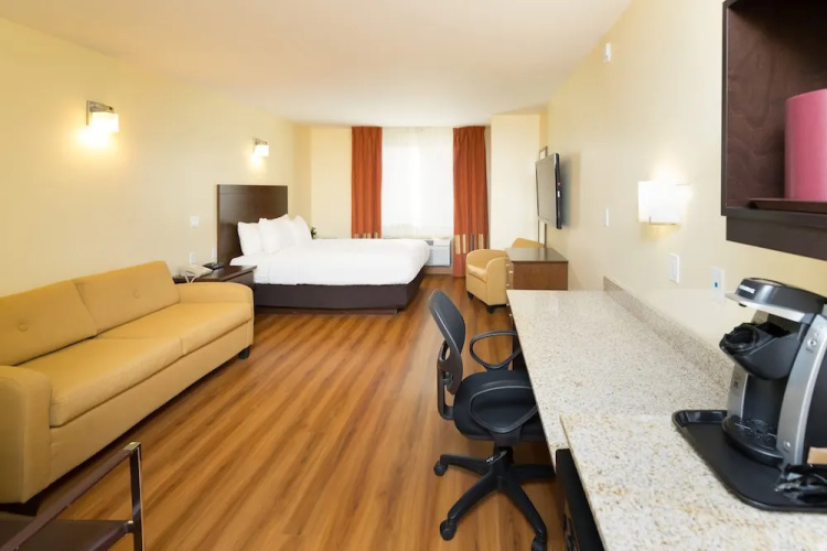 Quality Inn Winkler