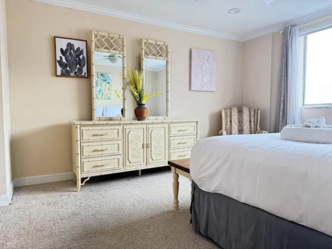 Downtown 3BD City View with Washer Dryer