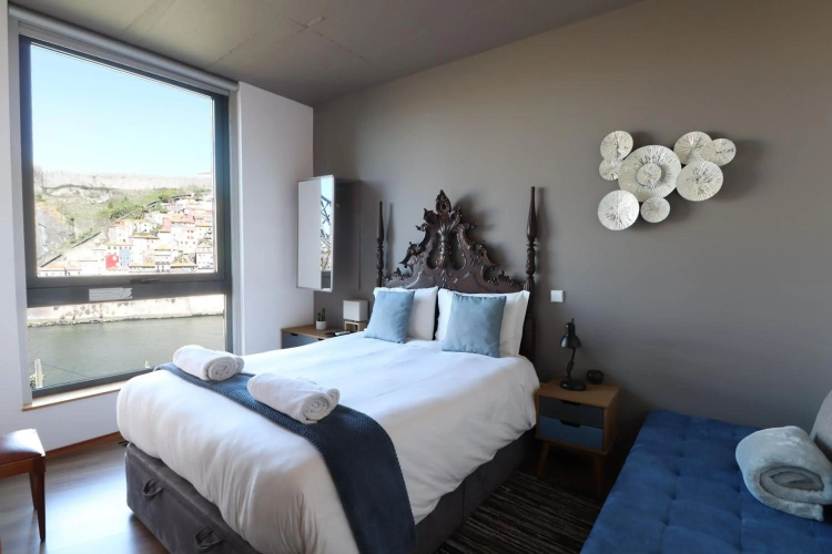 Bridge It - Suites & Views