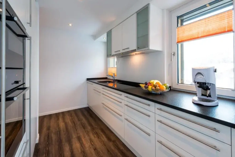 3 Bedrooms Apartment