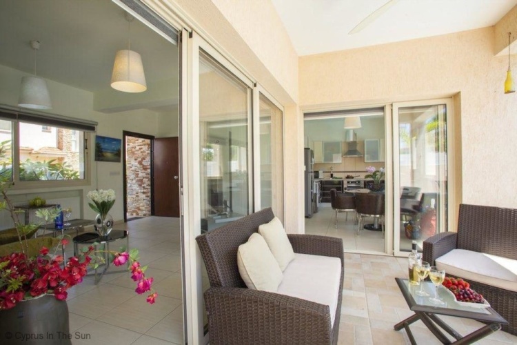 Cyprus Villa Aphrodite 07 Gold