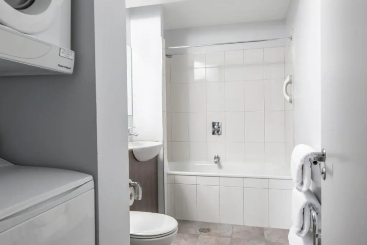1 Bedroom Apartment with balcony