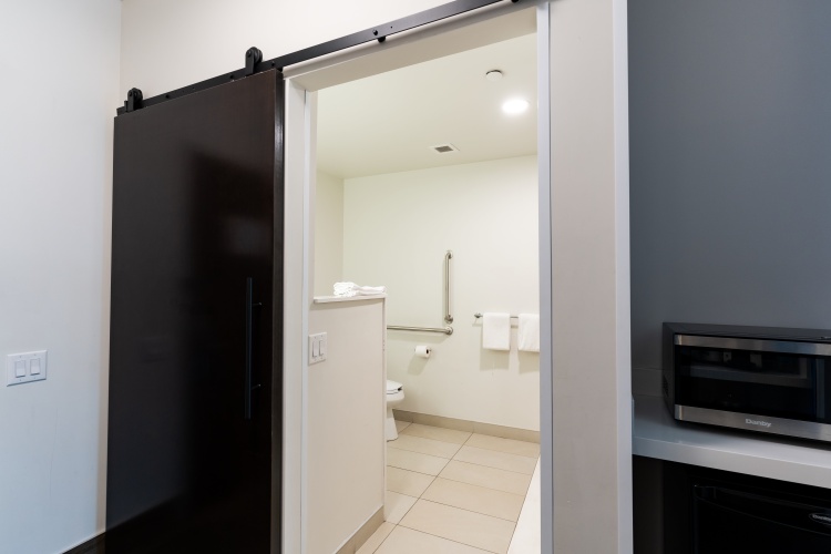 Holiday Inn Express & Suites Edmonton SW - Windermere photo 11