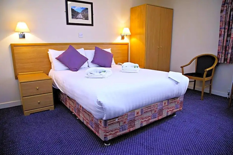 George IV Hotel