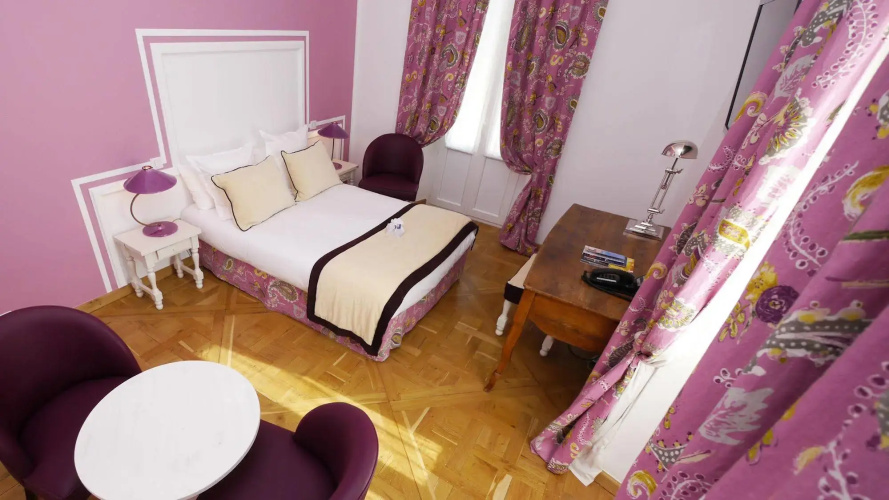 Hotel Royal Bon Repos