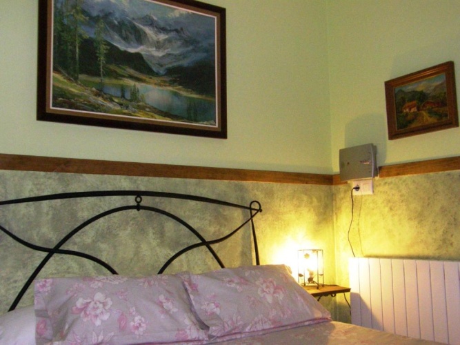 4 Bedrooms Cottage