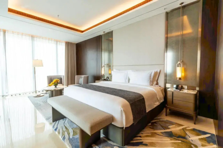 Arjuna Solitaire Hotel