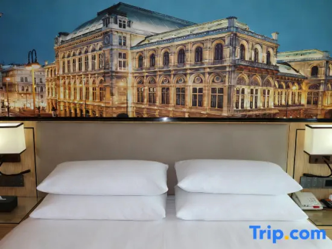 Deluxe Double Family Suite