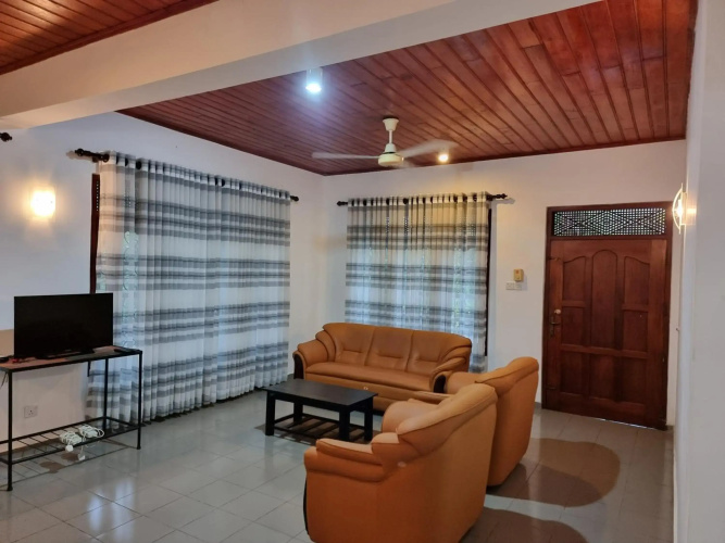 Aurelia Apartment