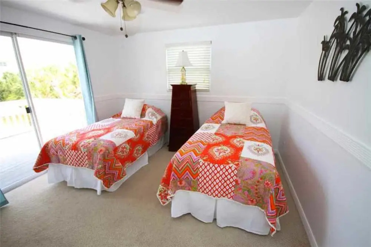 437 - LongLook Beachhouse