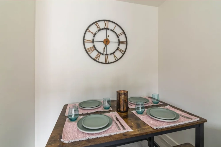 2 Bedrooms Cottage