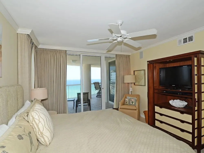 St. Maarten 1401 Silver Shells by Best Beach Getaways