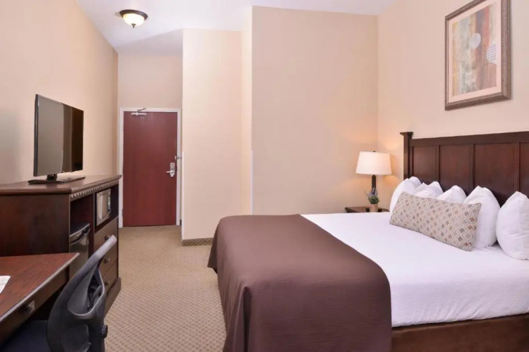 Best Western Plus Frontier Inn