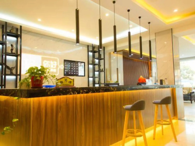 Pebble Motel Cloud Hotel (Chaohu Wanda Plaza)