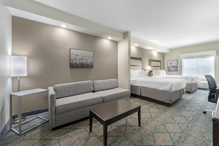 Quadruple Suite
