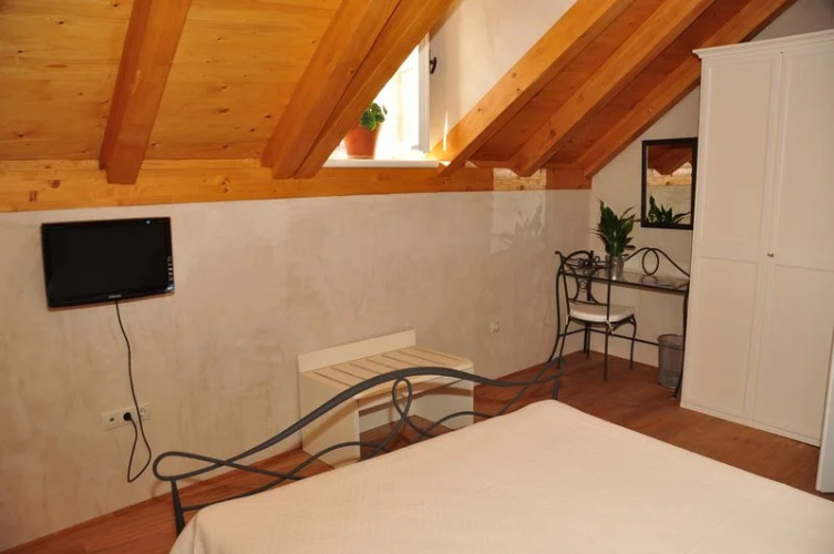 Villa Mama