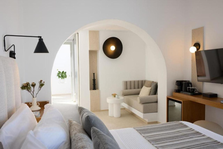 Omna Caldera Suites