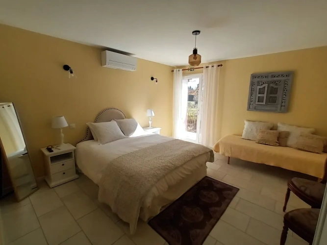 Standard Triple Family room