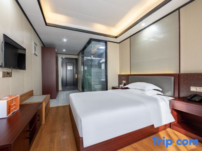 Standard Double room with view