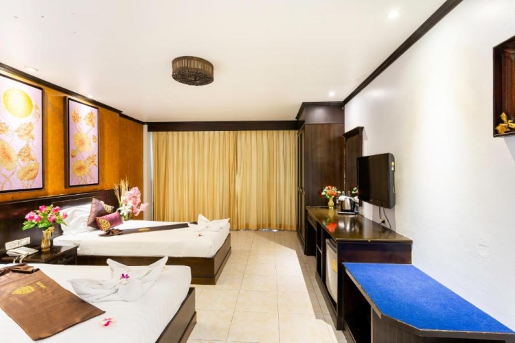 Superior Twin room