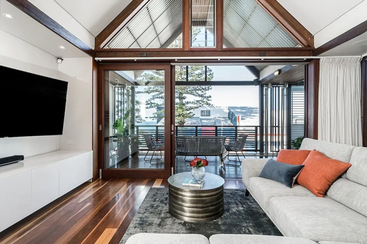 Your Luxury Escape - On The Bay 2