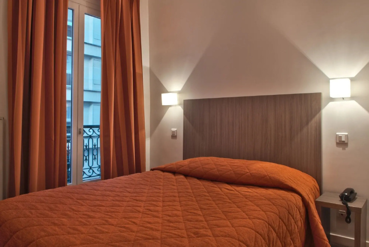 Louisa Hotel