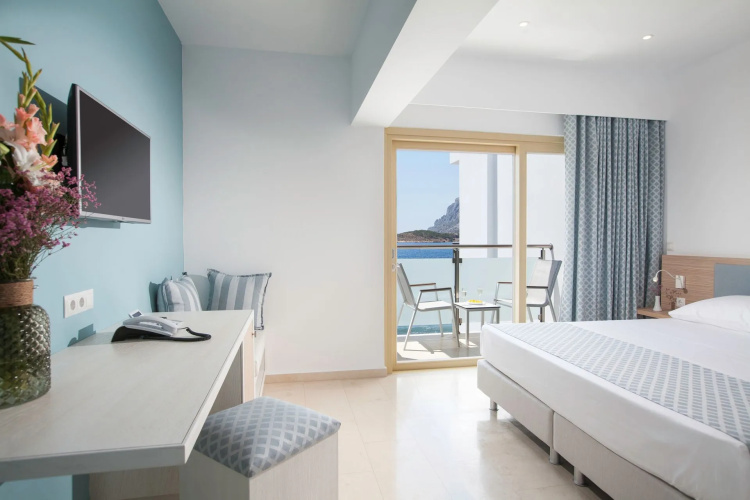 Zephyros Hotel
