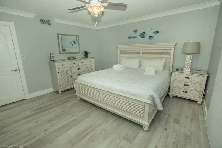 2106 is a Gulf Front 3 bedroom unobstructed views by RedAwning