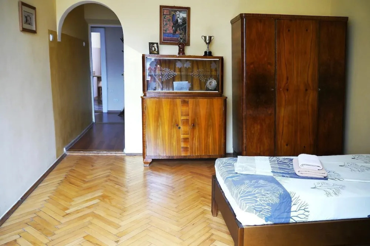 Apartment Svobody 10