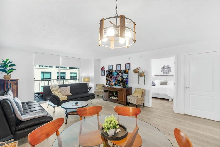 1 Bedroom Standard room with balcony and with city view