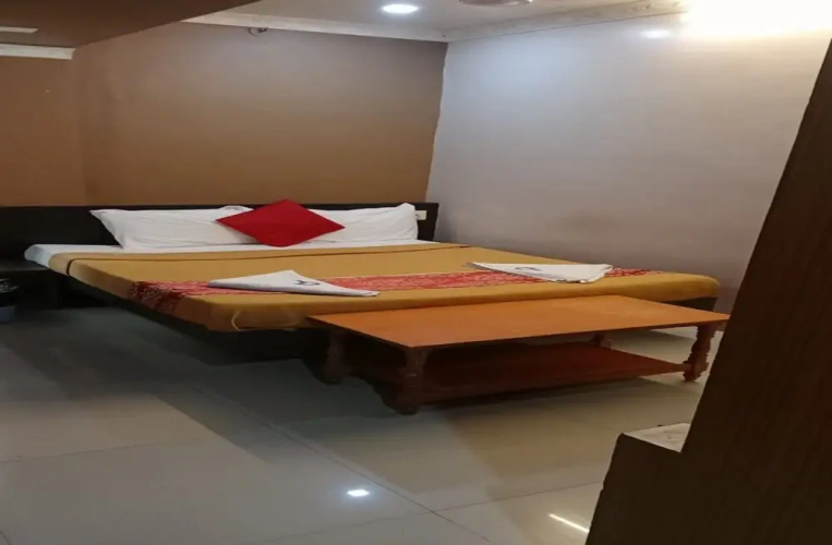 Hotel Nadaradjane Residency