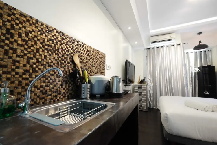 Homey Studio Apartment @ Springlake Summarecon