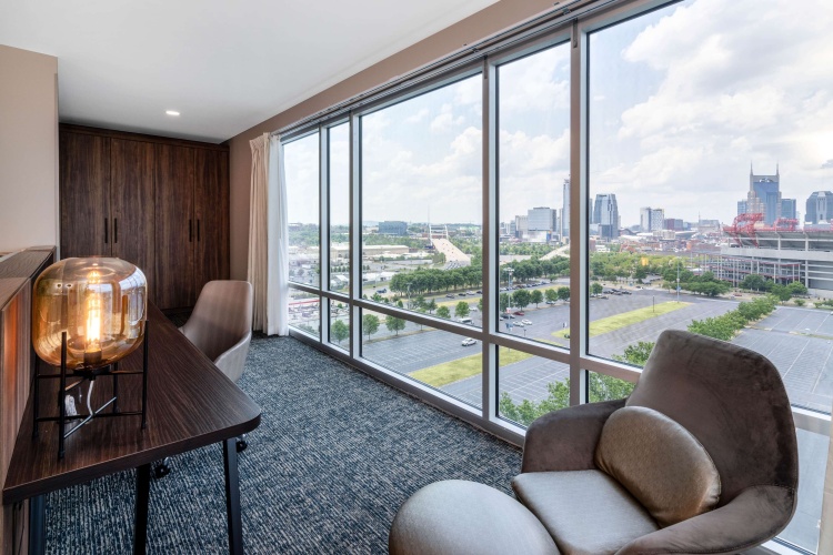 La Quinta Inn & Suites by Wyndham Nashville Downtown/Stadium photo 8
