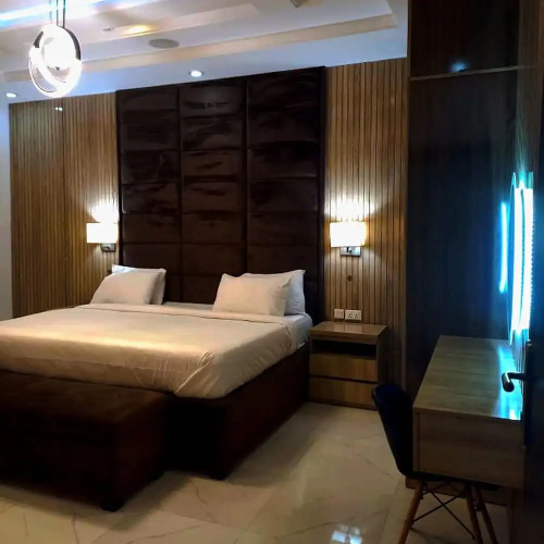 1401 Luxury Apartments