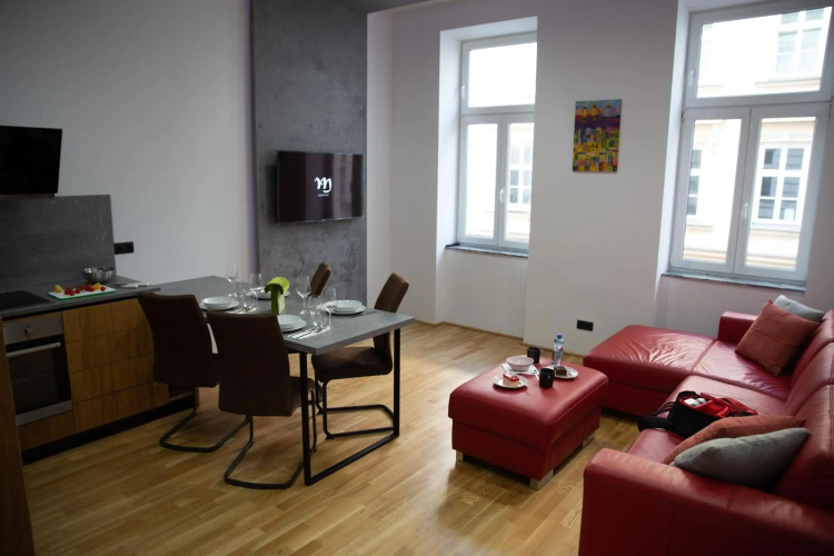 AM-Residence No 8