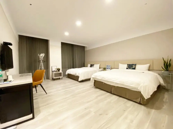 Fengjia Gold Hotel