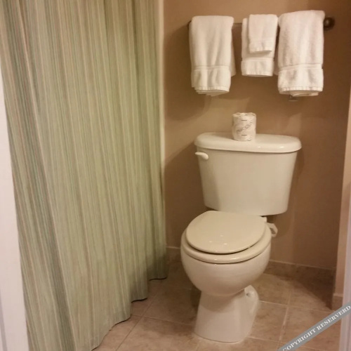 Breakwater Inn