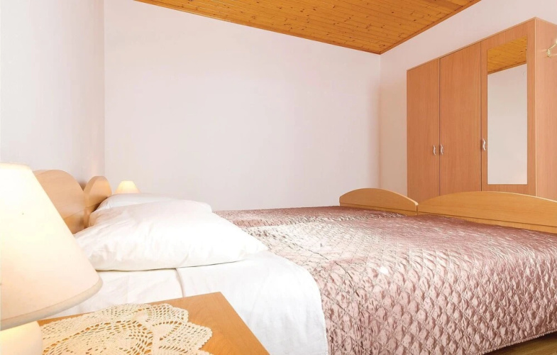 Nice Apartment in Pula With 2 Bedrooms and Wifi