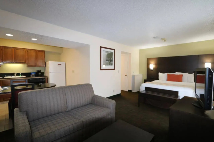 FairBridge Inn & Suites - Akron Copley Township - West