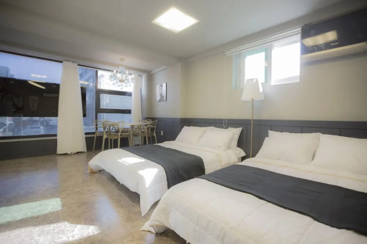 Atelier Guest House