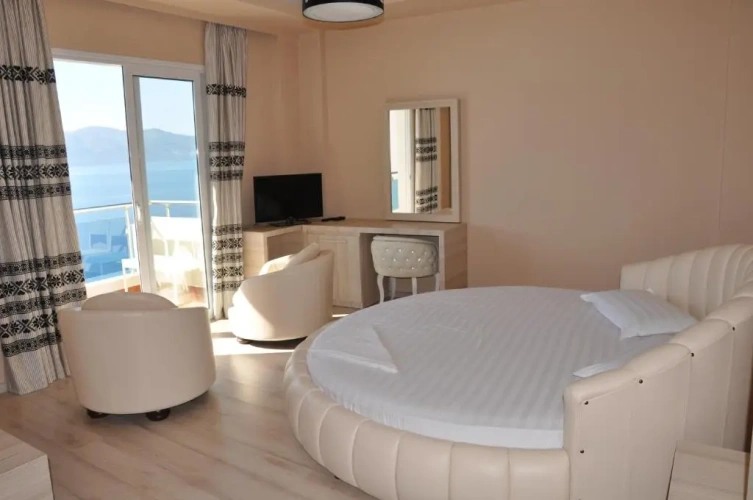 Junior Suite with balcony and with sea view