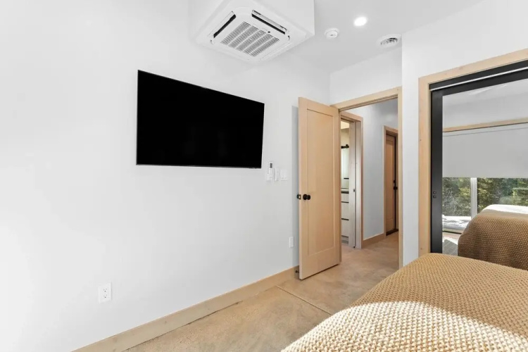 Ina's Way Townhomes, Unit A